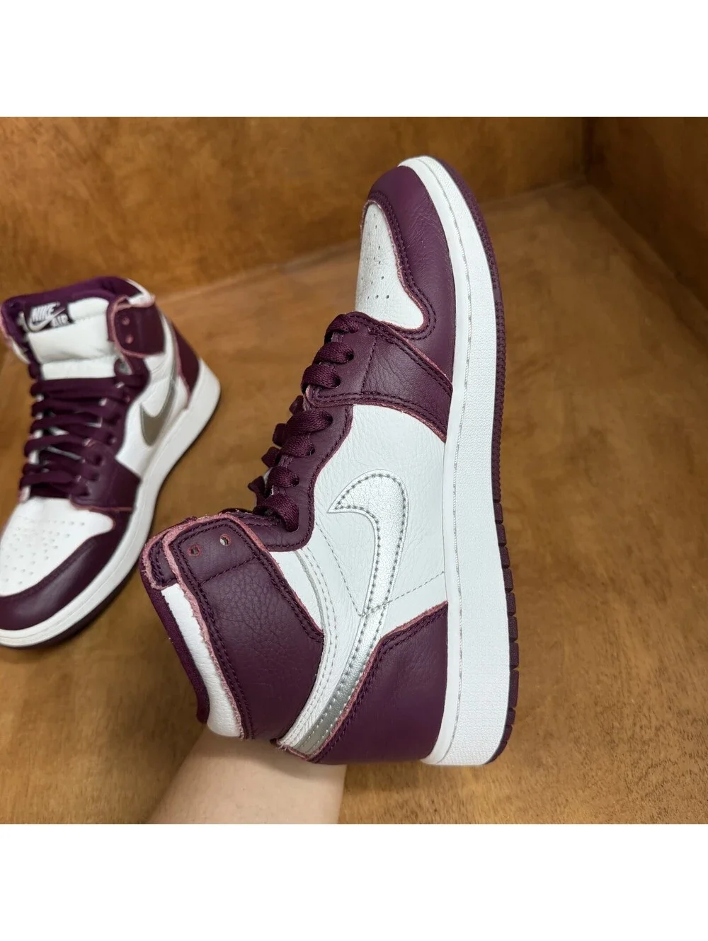 Nike Air Jordan 1 Retro High OG GS Bordeaux Youth Size 5.5Y Sneakers 575441-611